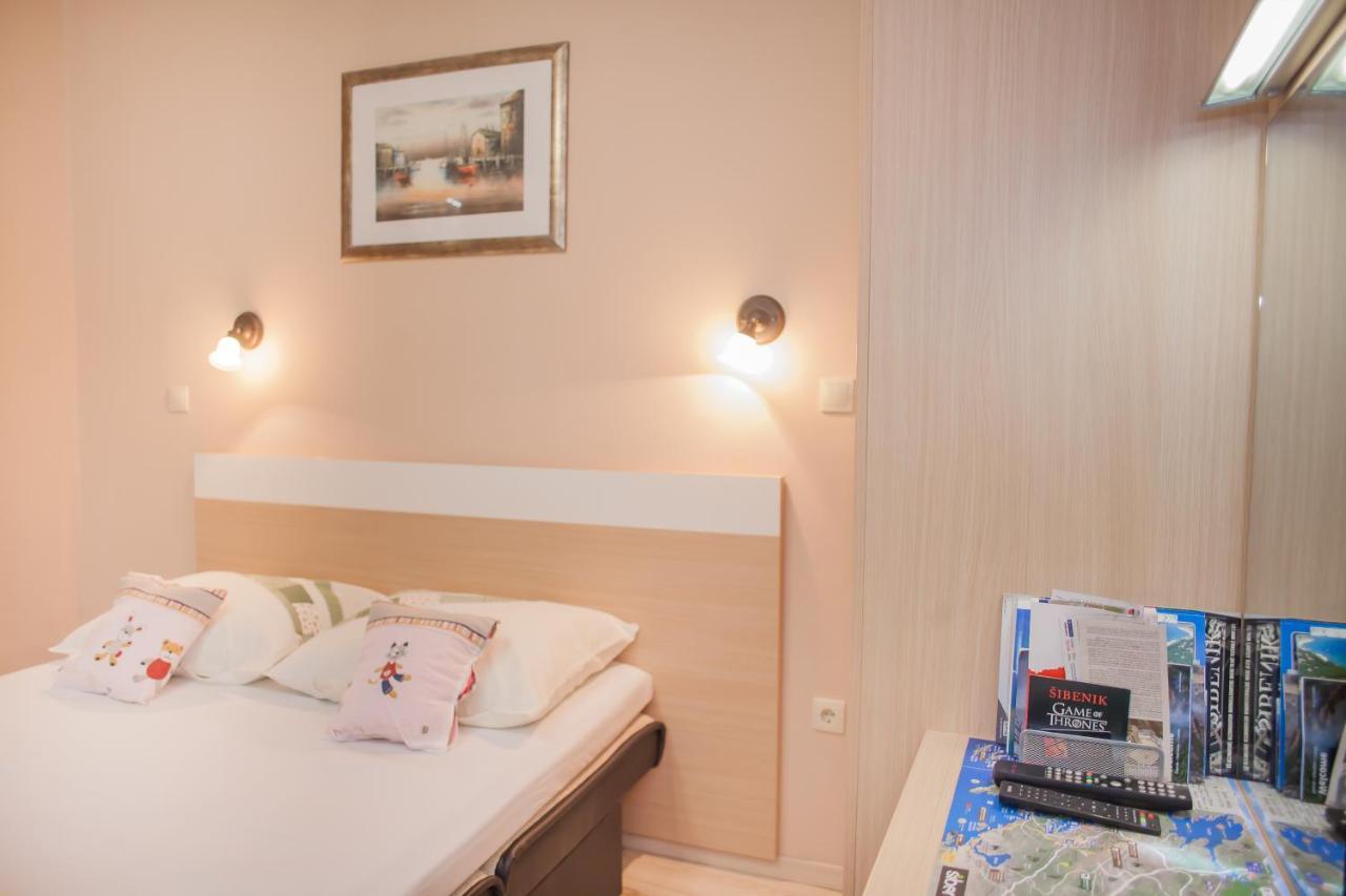 Aria & Scala Appartement Šibenik Buitenkant foto